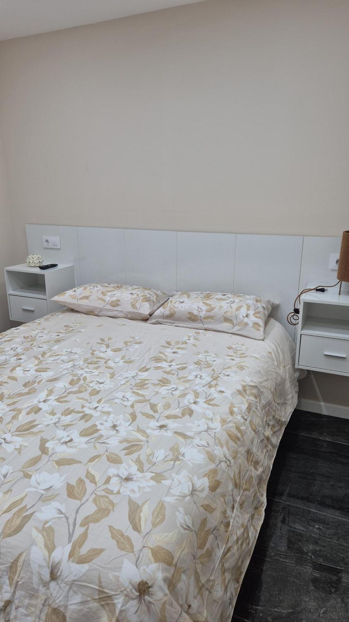 Apartamentos Puerto De Vigo Bagian luar foto